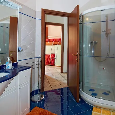 Appartement Tuerkisfarbenes Haus Mit Fantastischer Aussicht